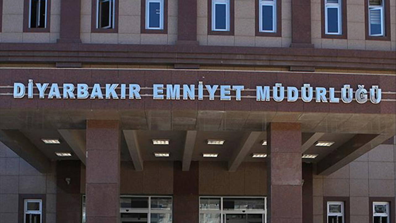 Son Dakika... Diyarbakır Valiliği duyurdu: Emniyet Müdürlüğü'ne EYP'li saldırı girişimi!