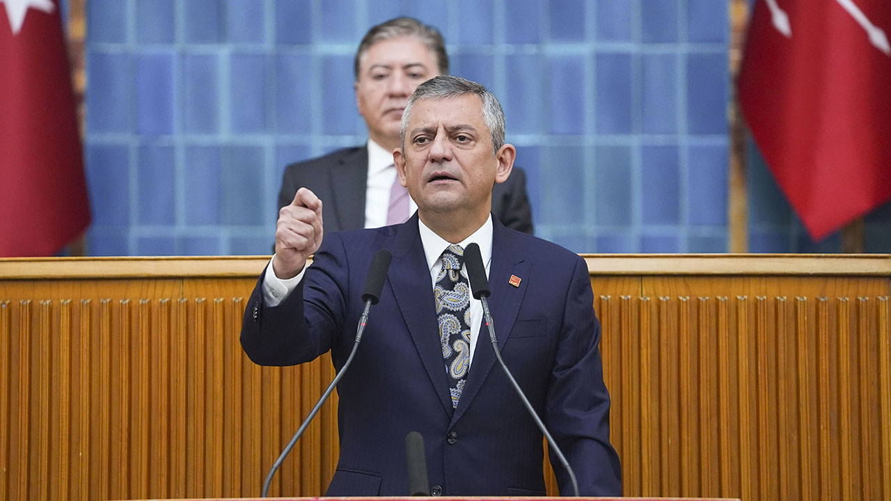 Özet | Özgür Özel’den Sert Mesajlar: “CHP ve Türkiye İttifakı İktidara Yürüyor”