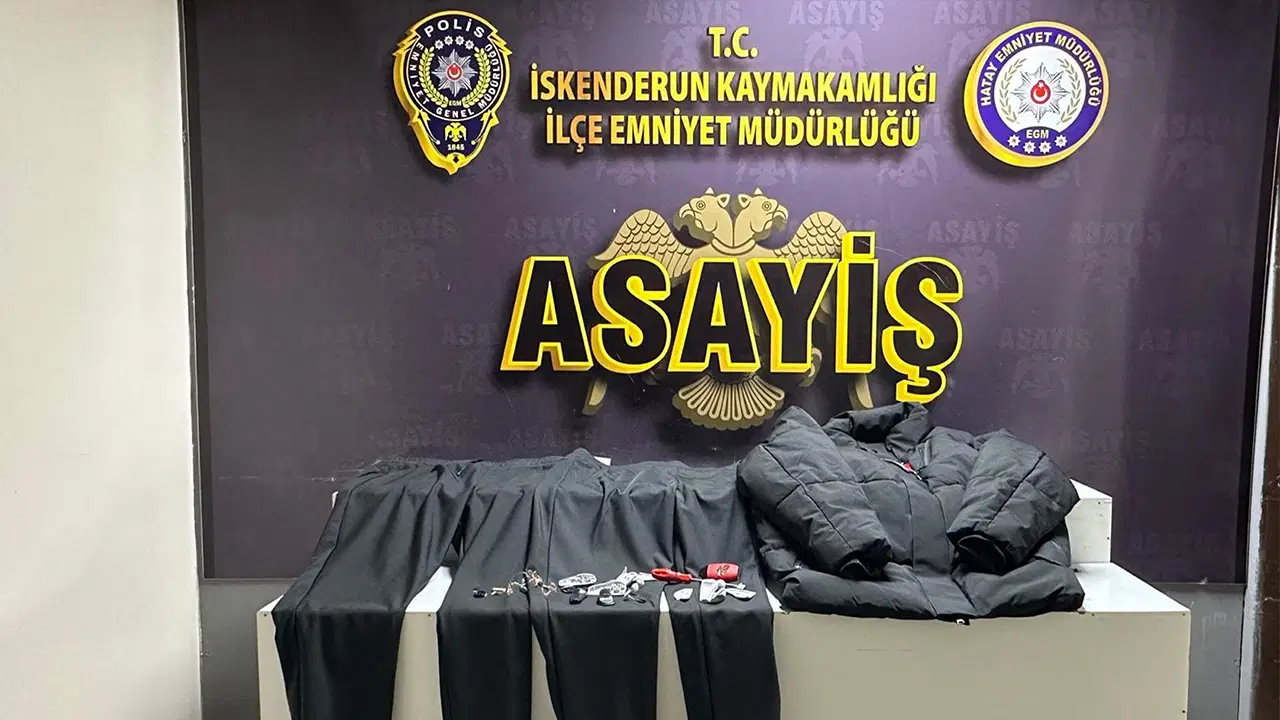 İskenderun’da Mağaza Hırsızı Deneme Kabininde Suçüstü Yakalandı