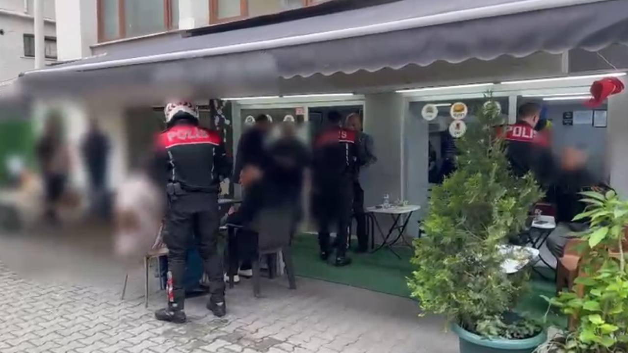 Sakarya’da Fuhuş Operasyonu: 4 Kişi Tutuklandı, 5 Kadın Kurtarıldı