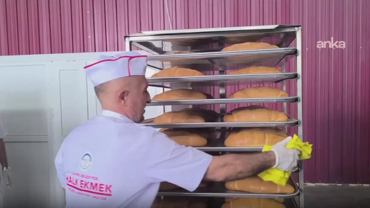 Kadirli’de Halk Ekmek Dönemi Başladı: Ekmek 10 Liradan Satışa Sunuldu
