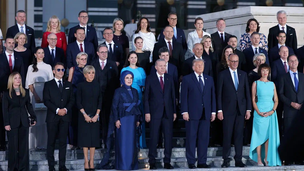NATO Zirvesi'nde Alkollü İçecek Tartışması: Mustafa Varank'tan Açıklama Geldi