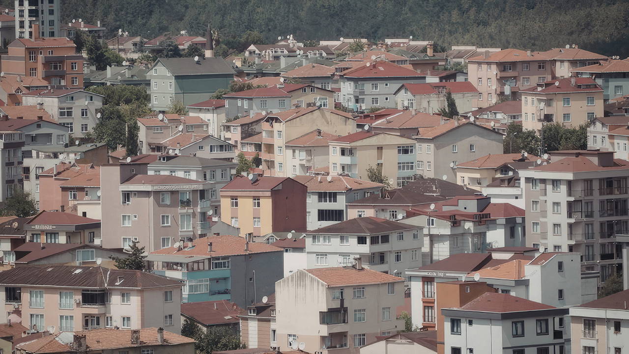 Yargıtay’dan Kiracılara Emsal Karar: 6 Ay Önceden Bildirmeden Çıkan Kira Ödeyecek