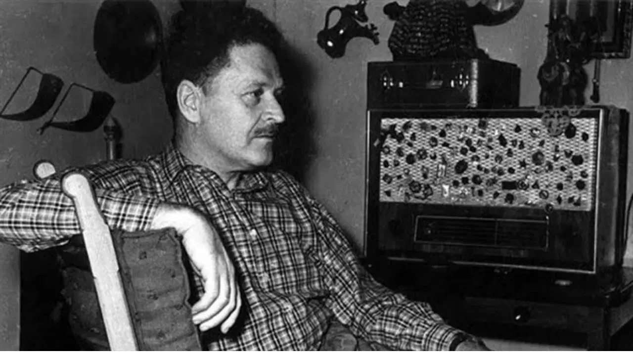İzmir’de Nâzım Hikmet’e Özel Anma Programı: Şiir, Müzik ve Tiyatro Buluşacak